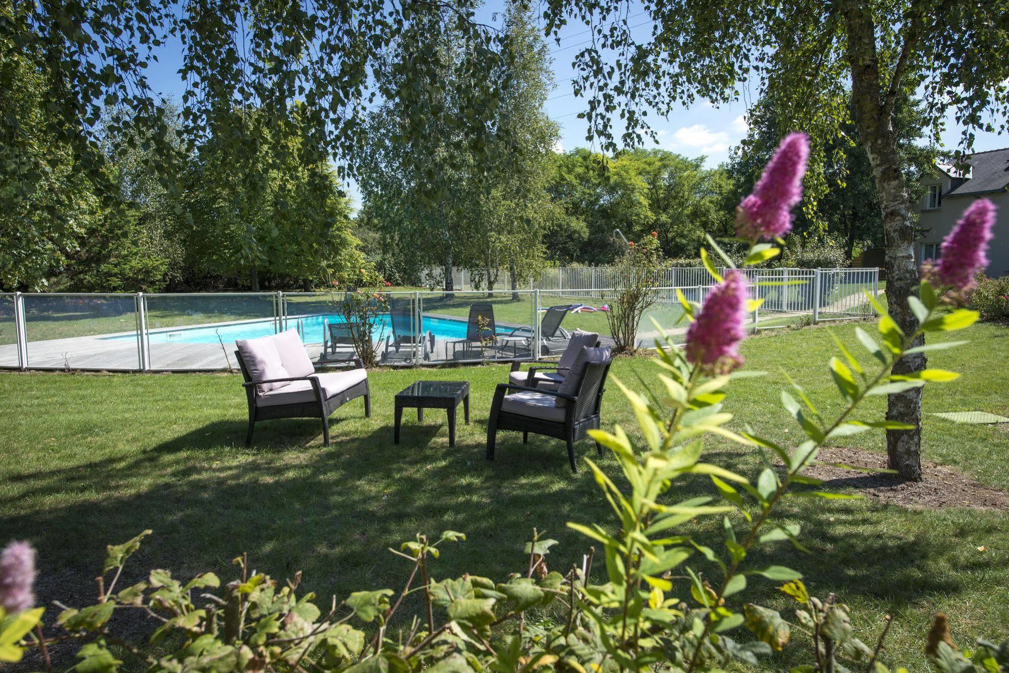 The Originals City, Hotel La Saulaie, Saumur Ouest Doué-la-Fontaine Kültér fotó