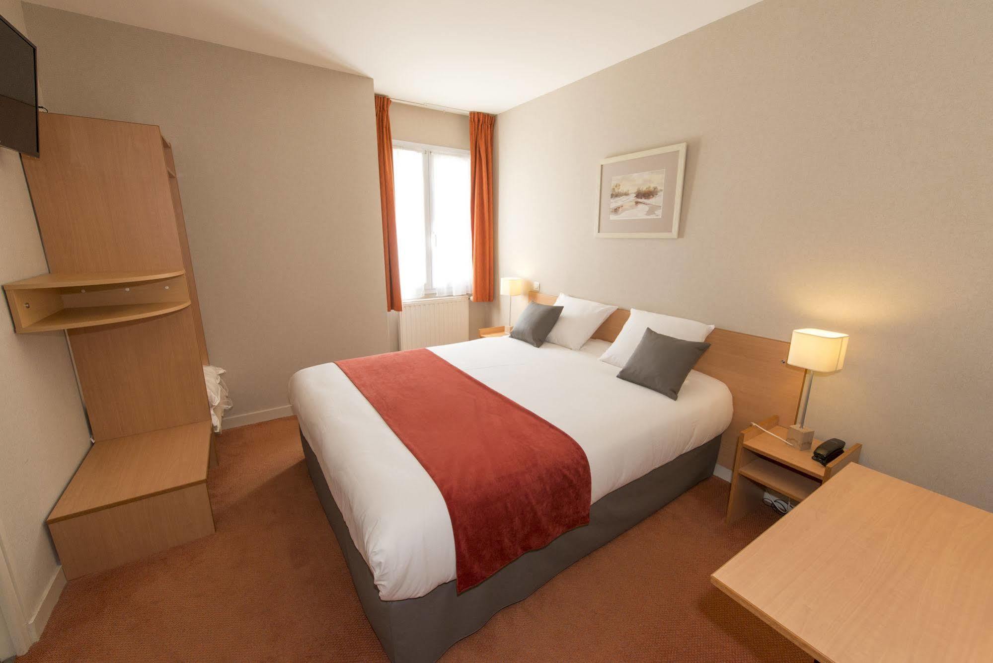 The Originals City, Hotel La Saulaie, Saumur Ouest Doué-la-Fontaine Kültér fotó